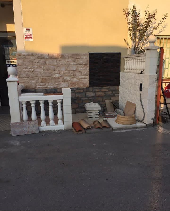 Contacto - Materiales de Construcción en Tarragona